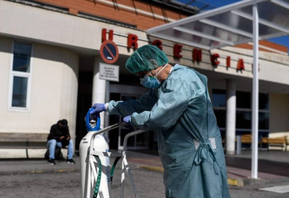 Cerca del millón de infectados por coronavirus, media humanidad está encerrada (FOTOS)  