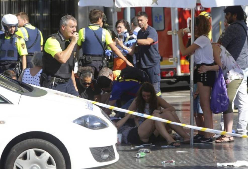 El ataque terrorista de Barcelona en imágenes