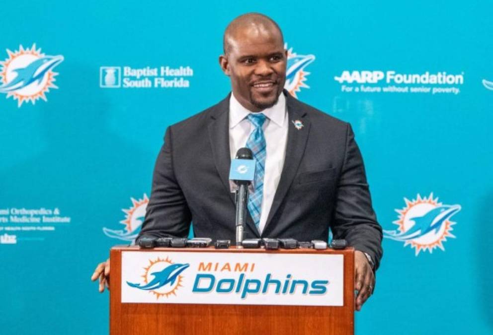 FOTOS: Así se oficializó la contratación del hondureño Brian Flores en los Miami Dolphins