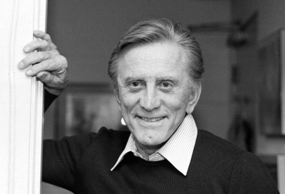 11 datos del actor Kirk Douglas, fallecido a los 103 años