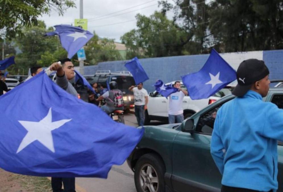 FOTOS: Nacionalistas celebran la 'Caravana de la Victoria' en Honduras