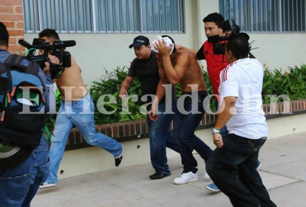 Las diez fotos más impactantes de la batalla entre universitarios y seguridad privada en la UNAH