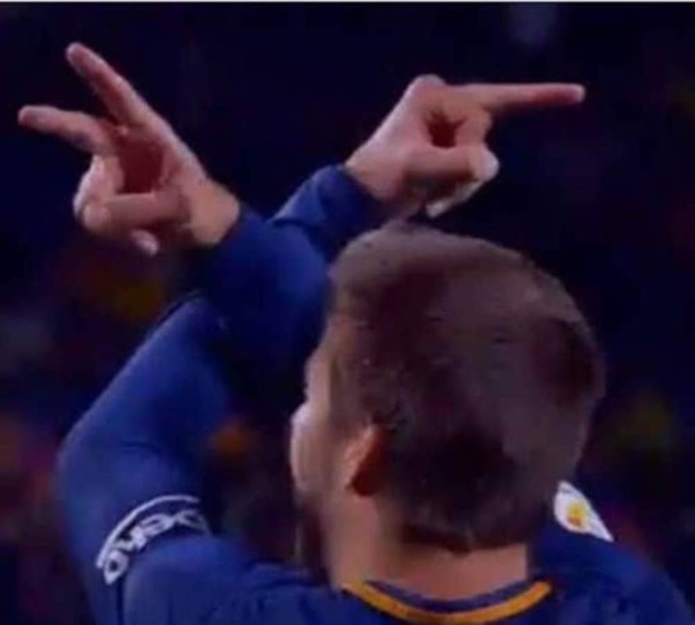 Esta es la seña que realizó Gerard Piqué y que despertó rumores. (Foto: Captura video)