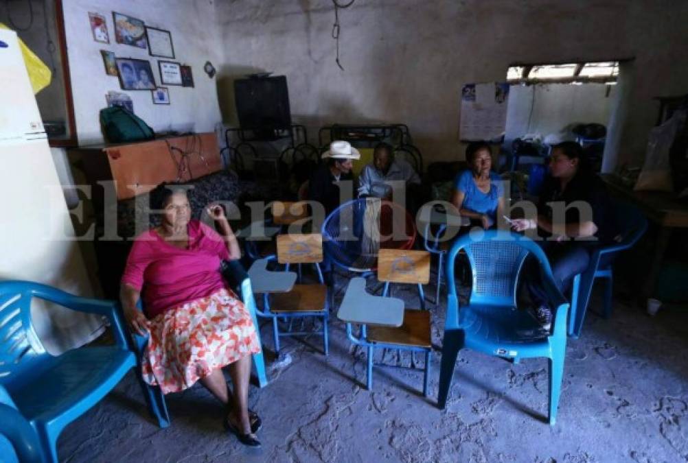 En medio del luto y el dolor, San Miguelito vela a las víctimas del accidente en la carretera al sur de Honduras