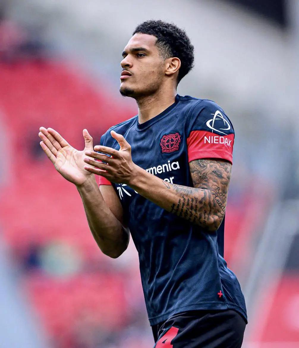 Benzemá es rechazado, Real Madrid le busca equipo y Barcelona confirma otro fichaje