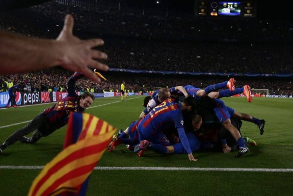 Las mejores fotos de la clasificación del Barcelona a cuartos de final de Champions