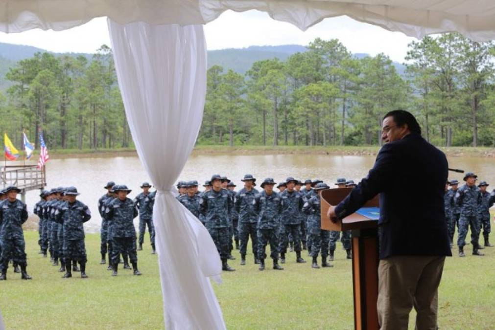 Se gradúa primer grupo de TIGRES en Honduras