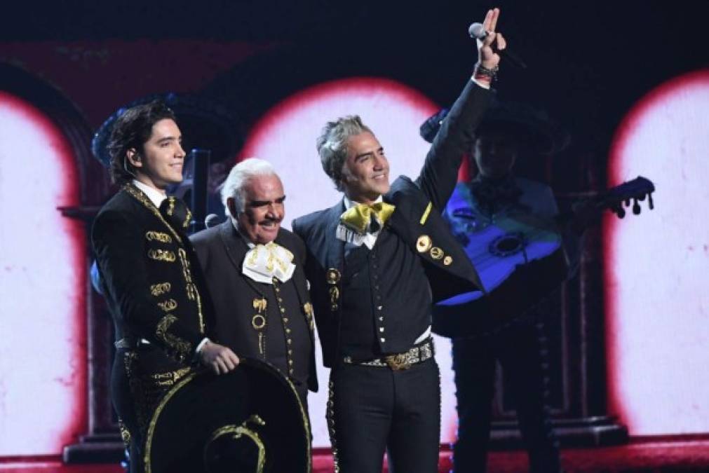 El inolvidable show de tres generaciones de los Fernández en los Latin Grammy 2019