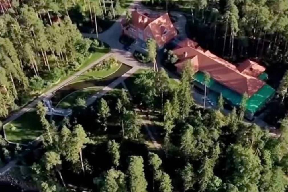 Una mansión secreta, avión de lujo y un yate, los lujos de Vladimir Putin  