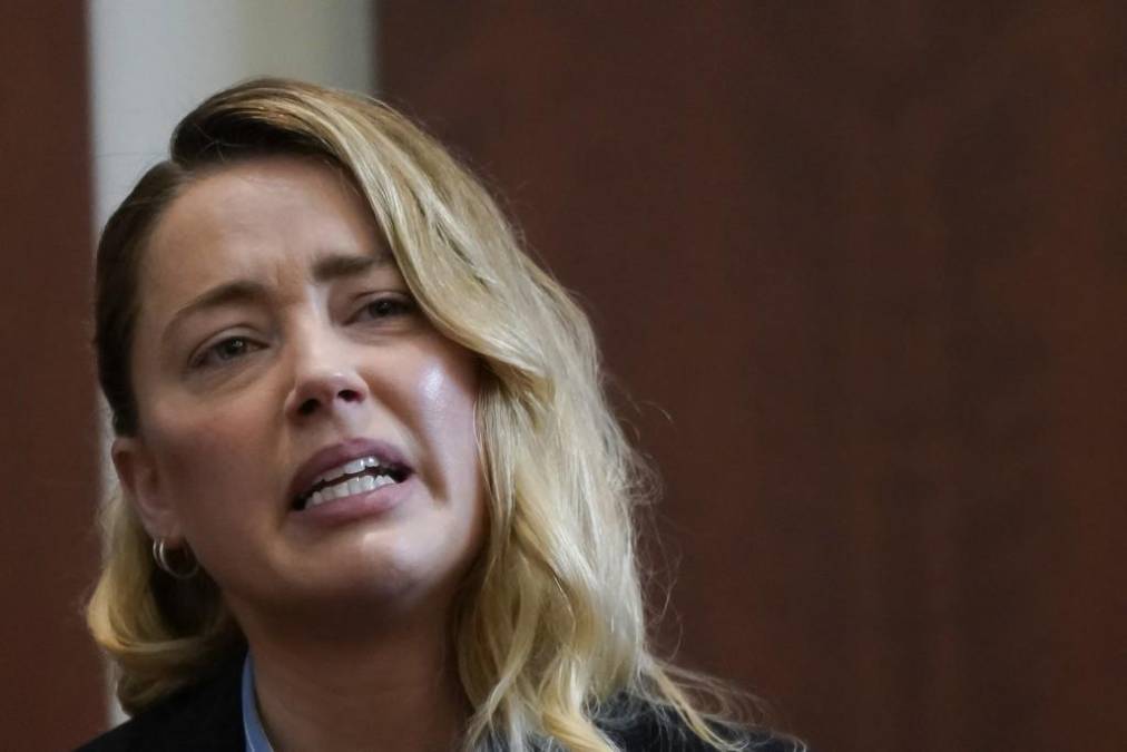 El juicio es lo “más doloroso” que ha vivido, asegura Amber Heard