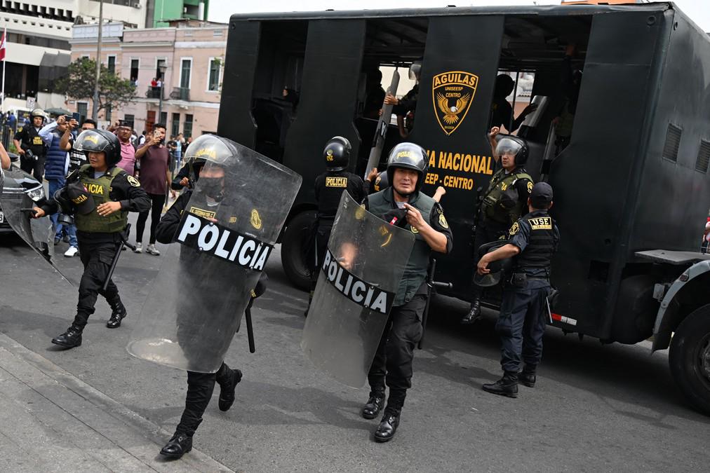 Crisis política en Perú tras destitución de Pedro Castillo
