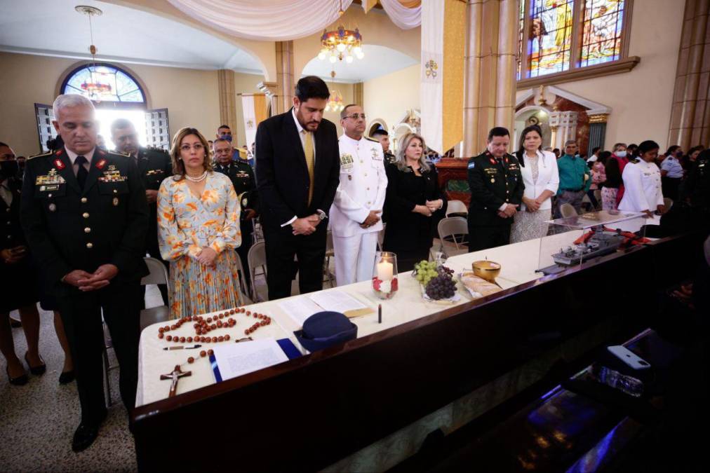 Con la presencia de altos funcionarios de las FF.AA. y otros políticos: así fue la eucaristía en conmemoración a los 276 aniversario de la Virgen de Suyapa