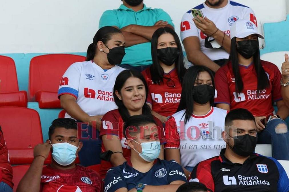 Bellas olimpistas acaparan reflectores en la semifinal contra Motagua