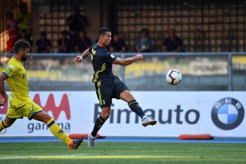 Así fue el debut de Cristiano Ronaldo en el duelo Juventus-Chievo