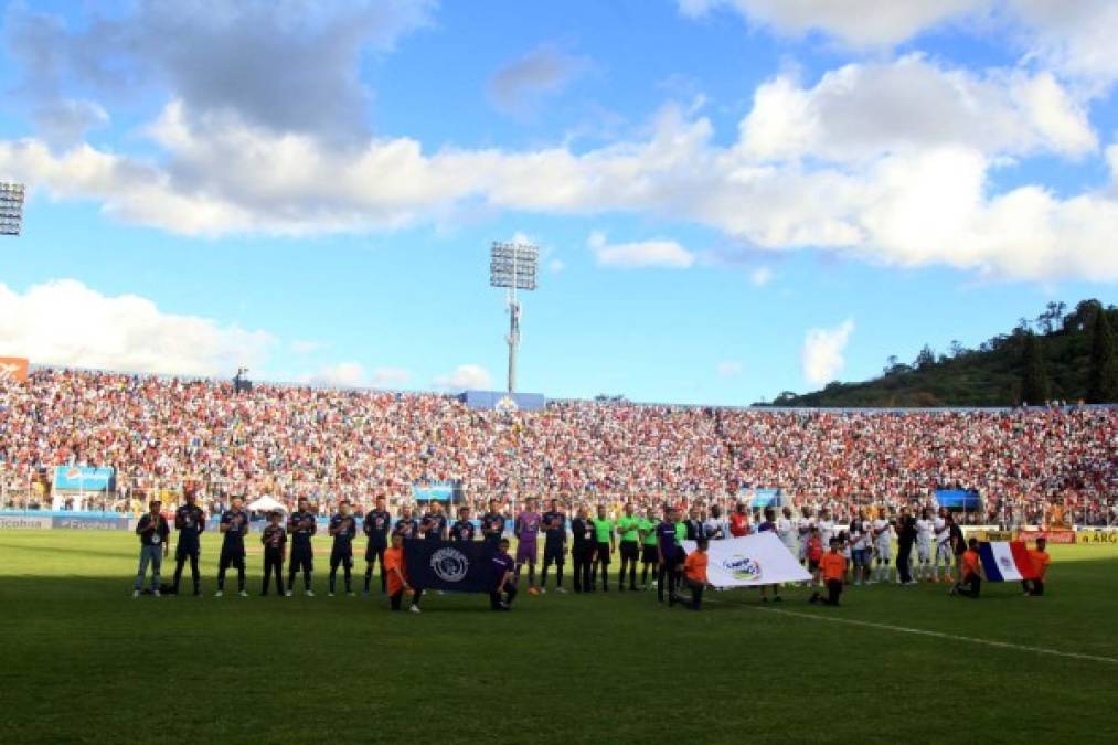 Las imágenes que no viste en el clásico entre Olimpia y Motagua en la final del Apertura en Honduras