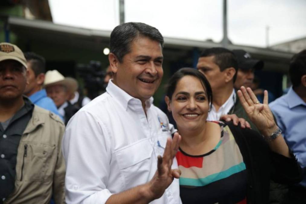 FOTOS: Así votaron las figuras políticas en distintos puntos de Honduras