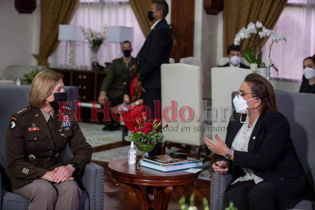 Así se llevó a cabo la reunión entre Xiomara Castro y la jefa del Comando Sur de EEUU