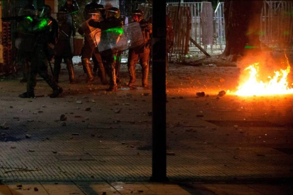 Chile continúa su lucha en las calles; a más de un mes de protestas