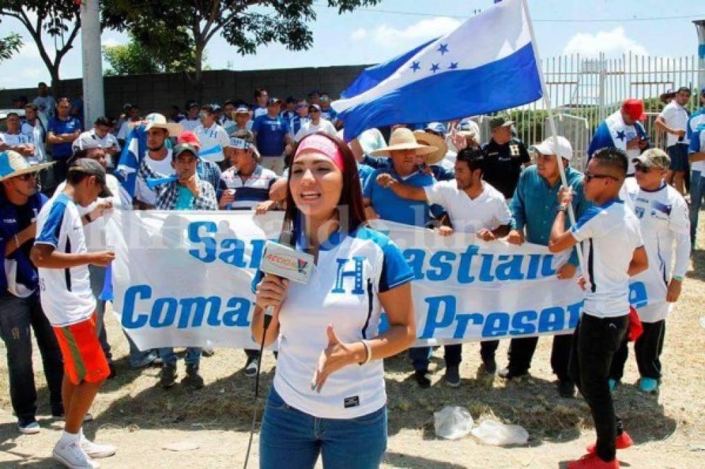 Hermosas hondureñas adornan el Olímpico de SPS en el duelo ante EEUU