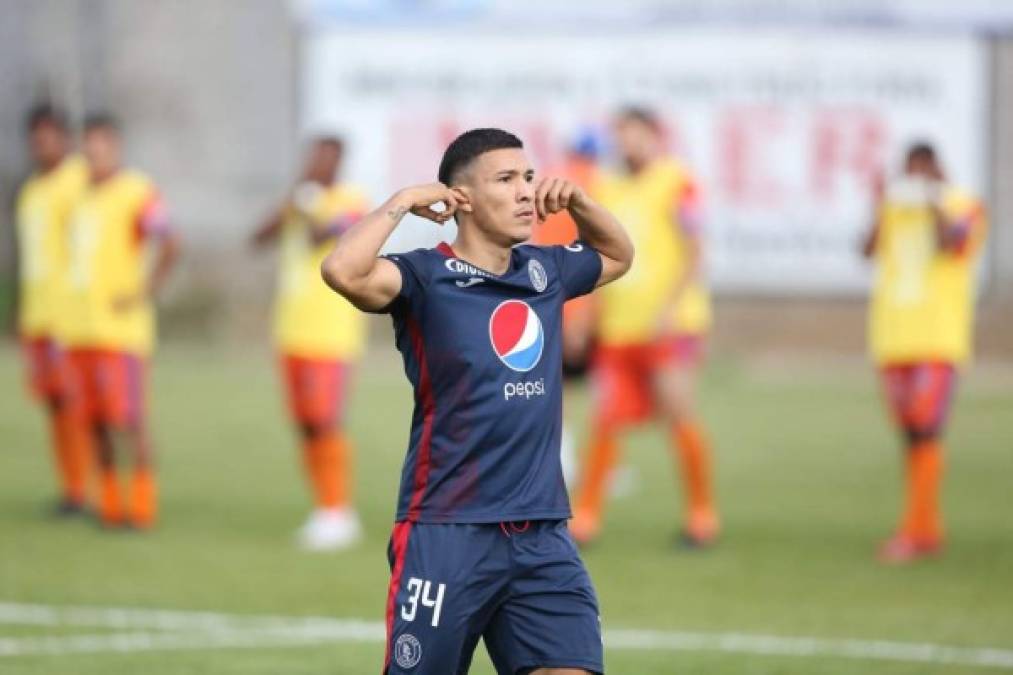 Belleza, espectáculo y el enfado de Diego Vázquez: Lo que no se vio en el UPN vs. Motagua