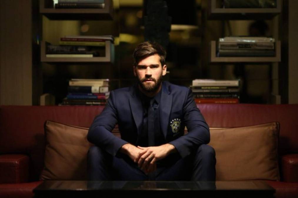 FOTOS: Alisson Becker, el guapo y talentoso portero de la Selección de Brasil