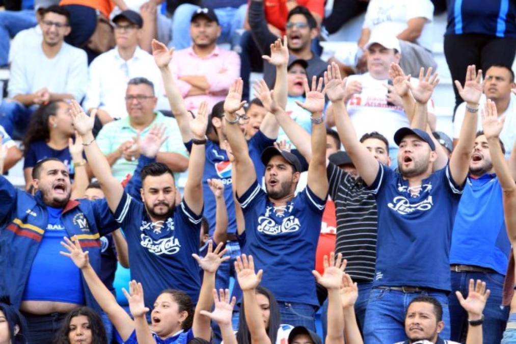 Las imágenes que no viste en el clásico entre Olimpia y Motagua en la final del Apertura en Honduras