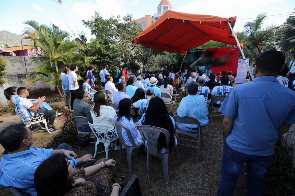 Así viven la final del Mundial de Qatar en la Embajada de Argentina en Honduras