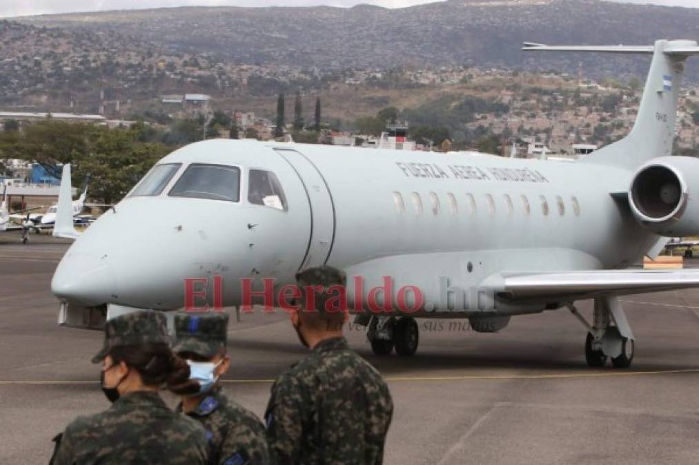 La llegada de las primeras vacunas contra el covid-19 a Honduras en fotos