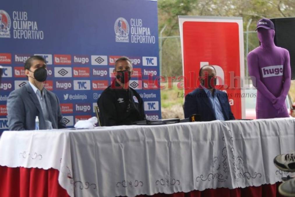 Así fue la presentación de Pablo Lavallén como nuevo técnico del Olimpia