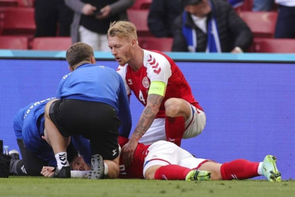 Las imágenes del drama que se vivió en la Eurocopa tras el desplome de Eriksen en pleno partido (FOTOS)