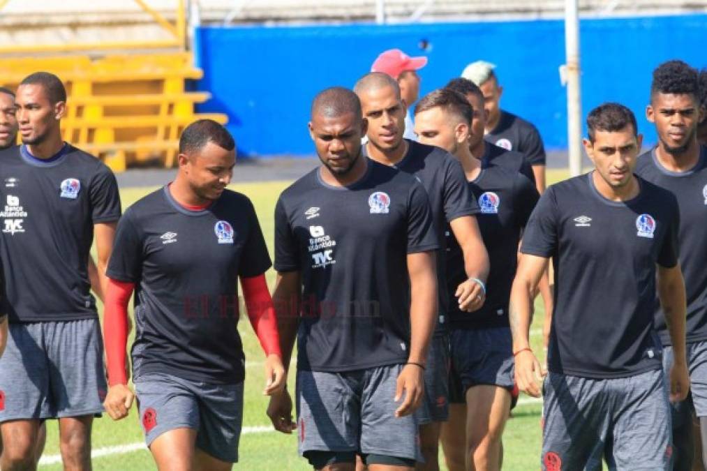 FOTOS: Motivados y pensando en el Comunicaciones, así entrenó Olimpia