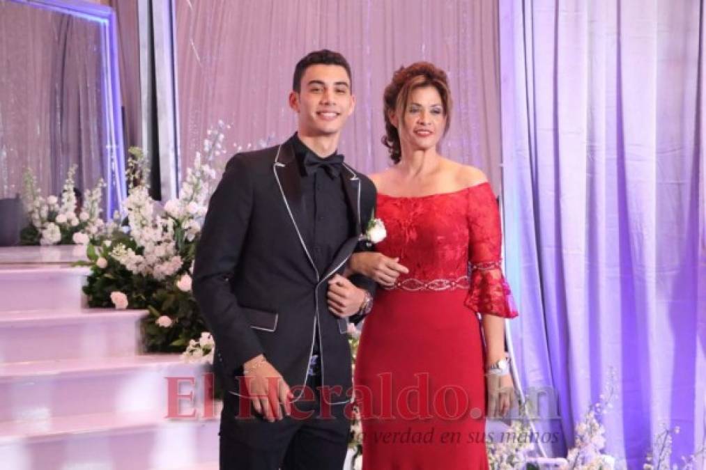 FOTOS: Del Campo School derrochó estilo y glamour en la Prom 2019