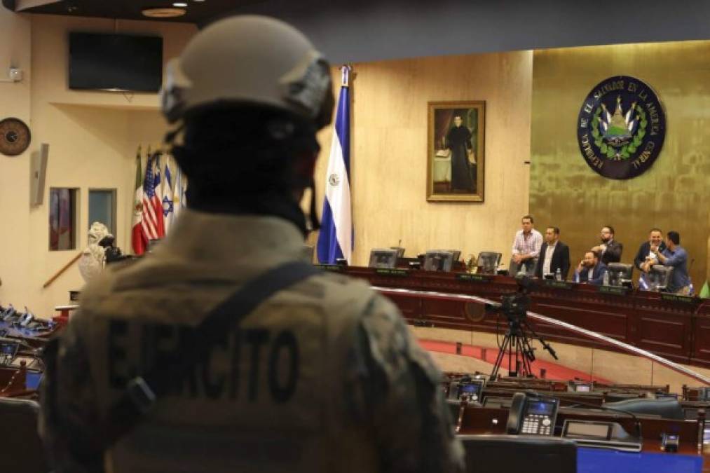 10 datos para entender la crisis de Bukele y el Congreso en El Salvador