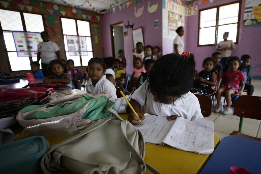 Así se educan los niños hondureños en escuelas de Nicaragua