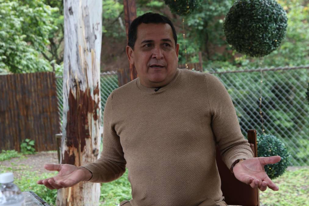 Delicado de salud en UCI: Lo que se sabe de Nahún Espinoza tras ser hospitalizado y operado