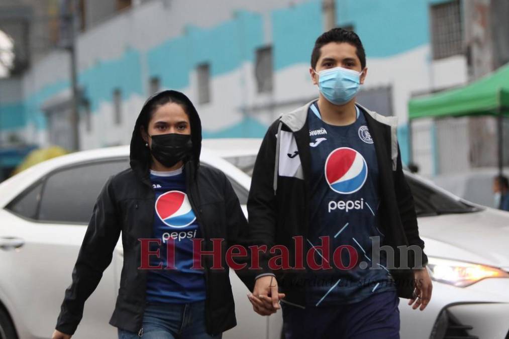 Seguridad, emoción y apoyo: así palpita la afición en el clásico Motagua-Olimpia