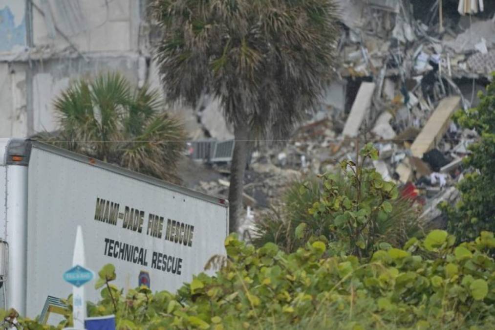 En fotos: Lo que se sabe sobre el trágico derrumbe en Miami