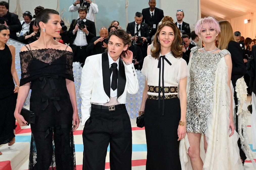 Los extravagantes looks de la Gala del MET en honor a Karl Lagerfeld
