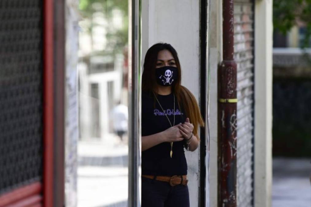 Reapertura y uso obligatorio de mascarillas en España en imágenes