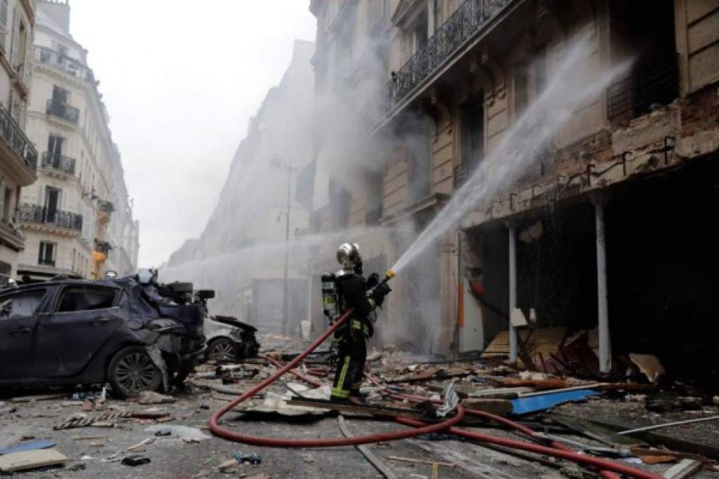 Las 12 fotos más impactantes de la explosión en una panadería de París