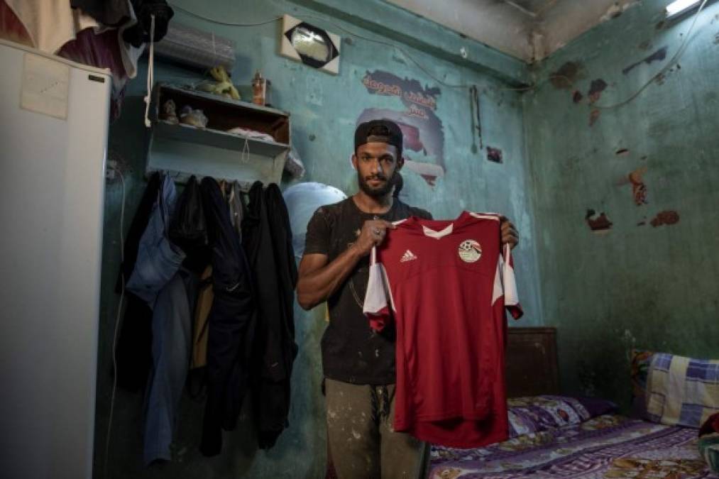 EN FOTOS: De futbolista profesional a pastelero por el coronavirus  