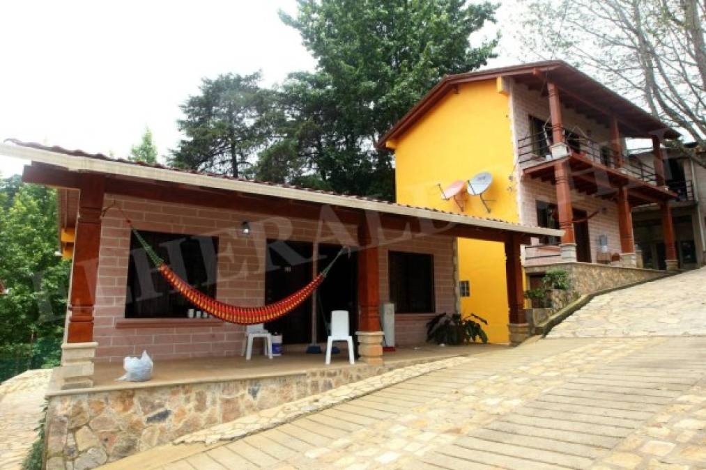 Hotel y Cabañas Ros, la cueva del León en Valle de Ángeles