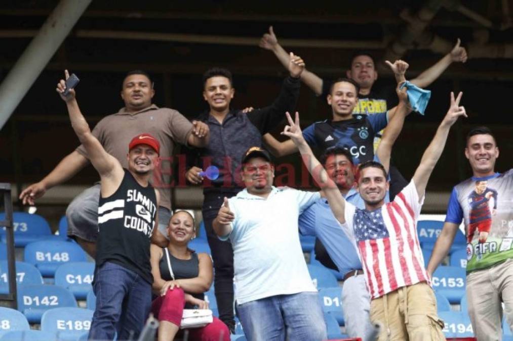 Ambientazo en el Olímpico de San Pedro Sula previo a la final Real España vs Motagua