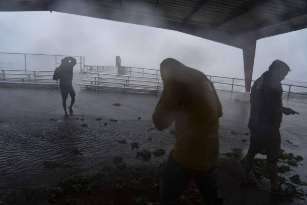 Los efectos devastadores de la tormenta tropical Delta en EEUU