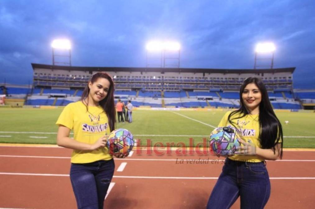 FOTOS: Bellas mujeres en la fecha 2 del Clausura