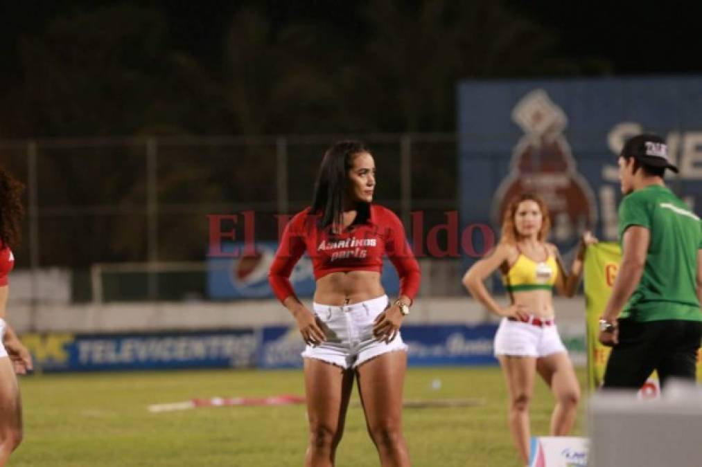 Belleza hondureña adorna estadios durante jornada 17 del Clausura