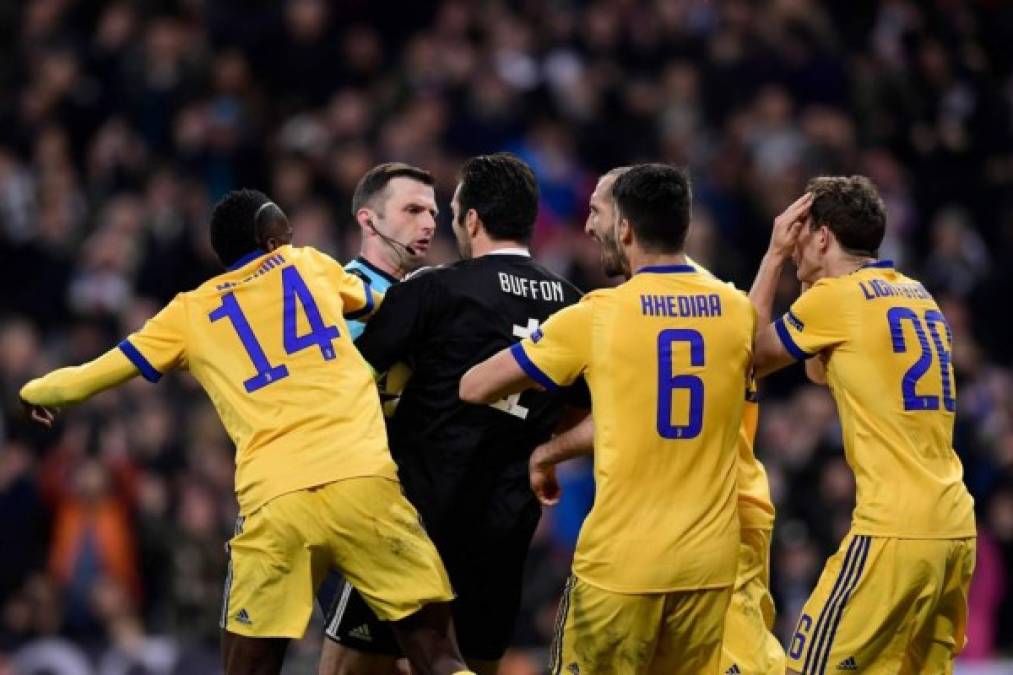 La intensa cólera de Buffon con el penalti del Real Madrid (Fotos)