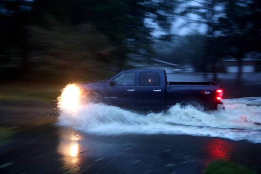 Huracán Florence ya provoca inundaciones en las Carolinas de Estados Unidos