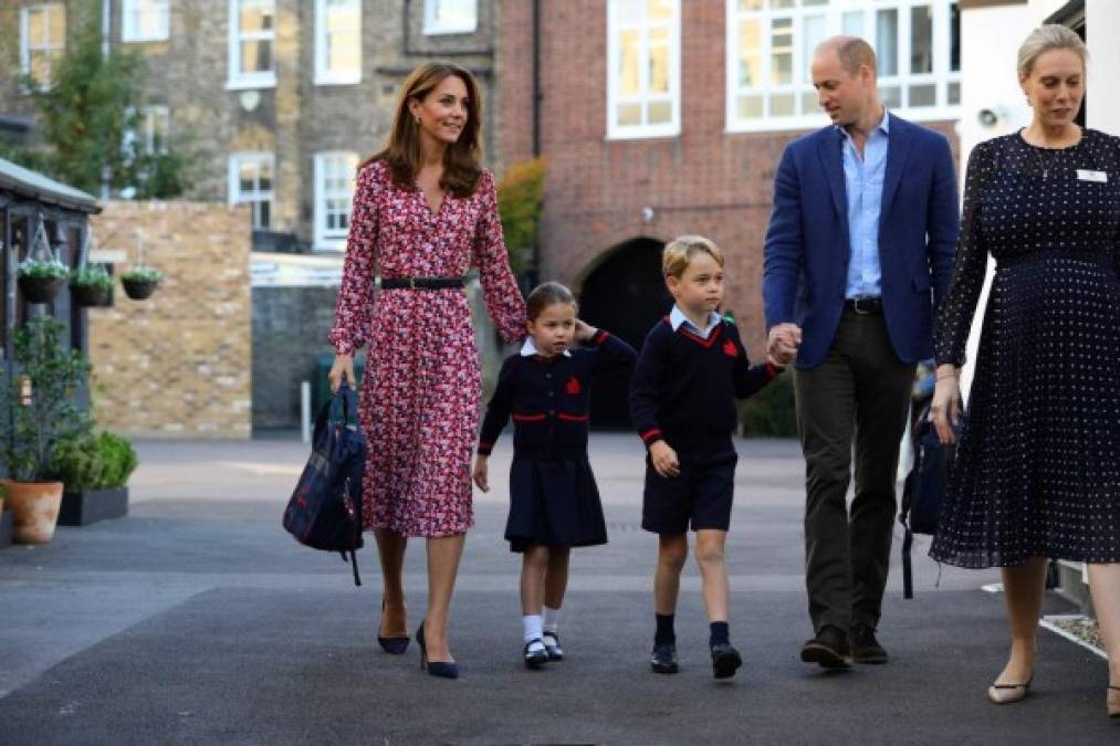 FOTOS: Así fue el primer día de clases de la princesa Charlotte