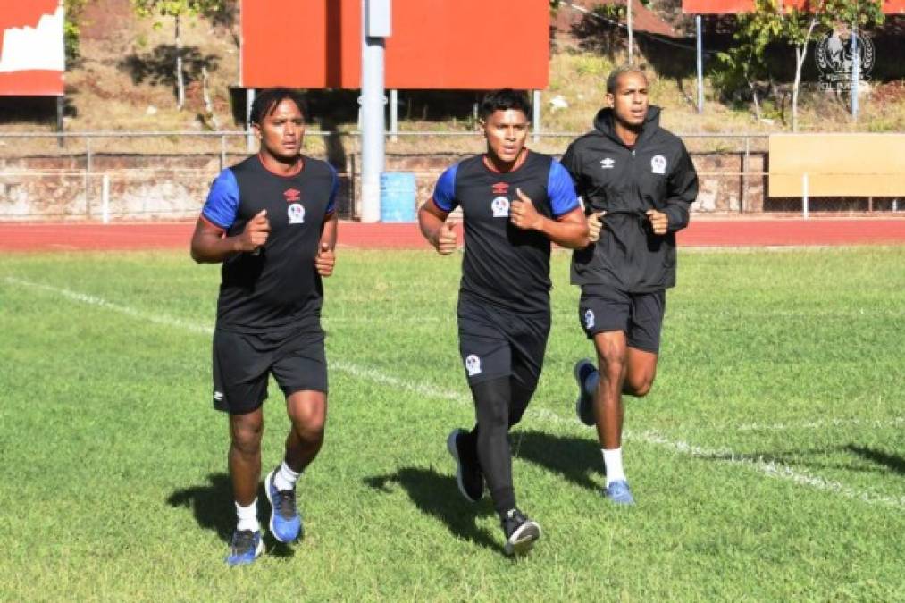 Así fue el entreno de Olimpia mientras llega su nuevo técnico